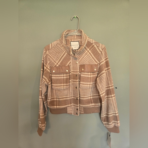 Bagatelle Plaid Bomber Jacket Tan - Picture 2 of 7